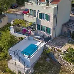 Marina - With Sea View Makarska