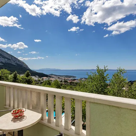 Marina - With Sea View Makarska