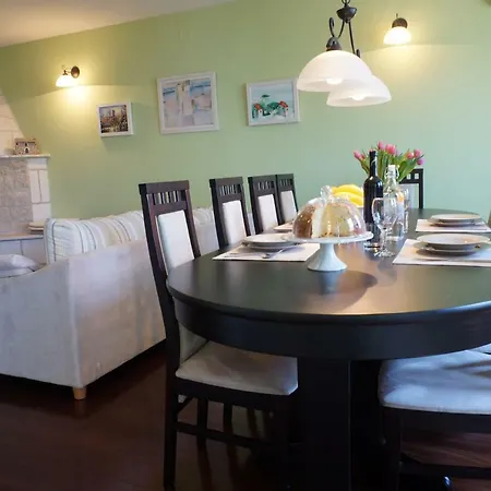 Marina - With Sea View Holiday home *